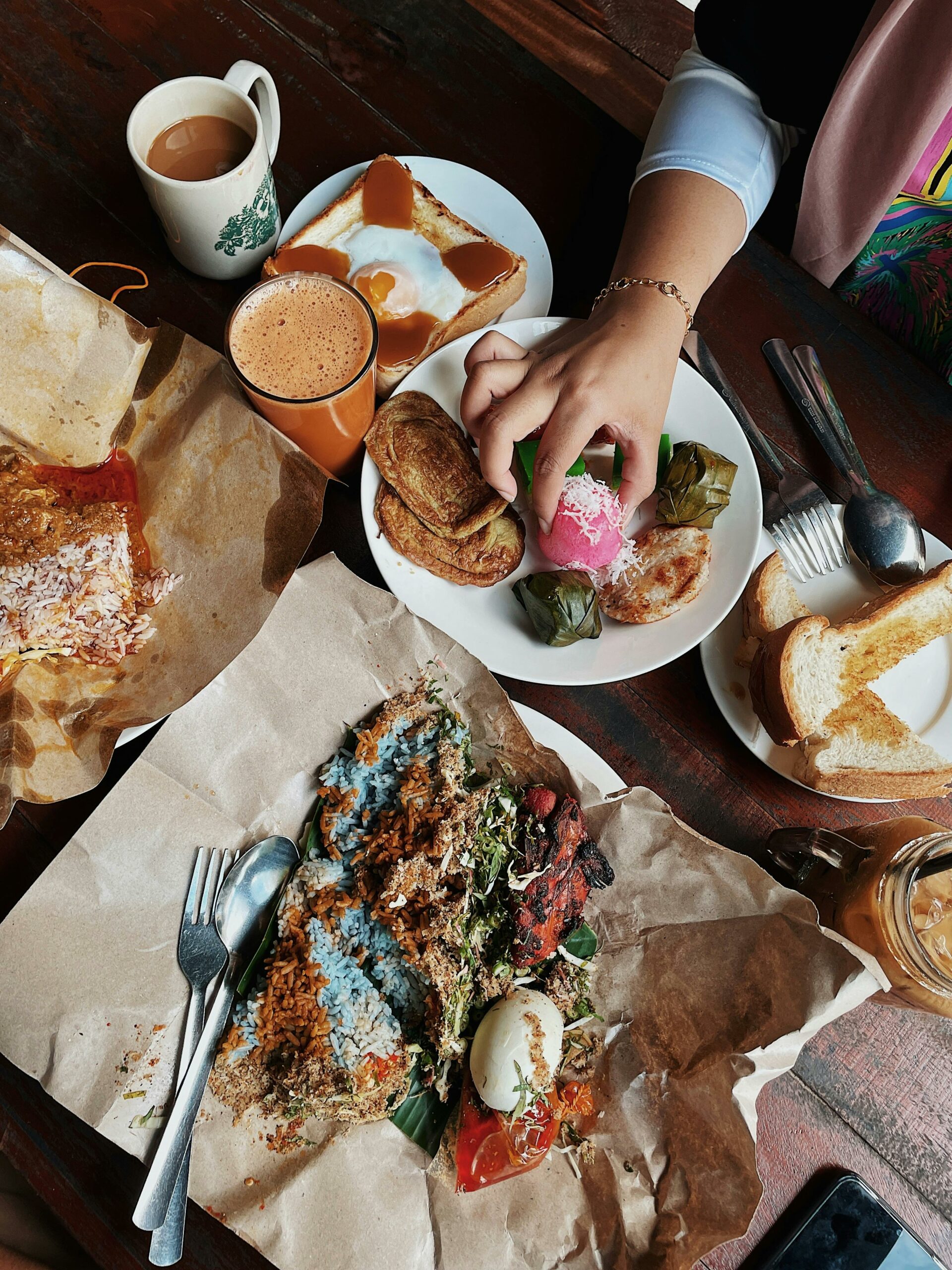 The Magic of Mindful Eating for a Healthy Relationship with Food